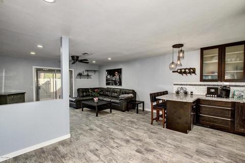 1126 E Cochise Dr, Phoenix, AZ 85020 photo 7