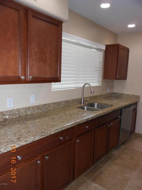 3045 W Hearn Rd, Phoenix, AZ 85053 photo 8