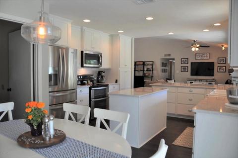 2357 E Christy Dr, Phoenix, AZ 85028 photo 2