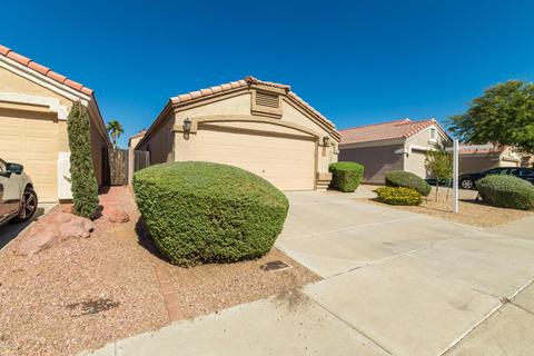 3028 E Blackhawk Dr, Phoenix, AZ 85050 photo 3