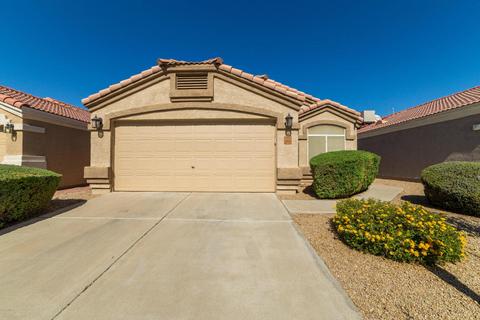 3028 E Blackhawk Dr, Phoenix, AZ 85050 photo 1