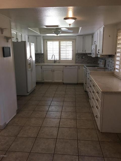 4918 W Echo Ln, Glendale, AZ 85302 photo 6
