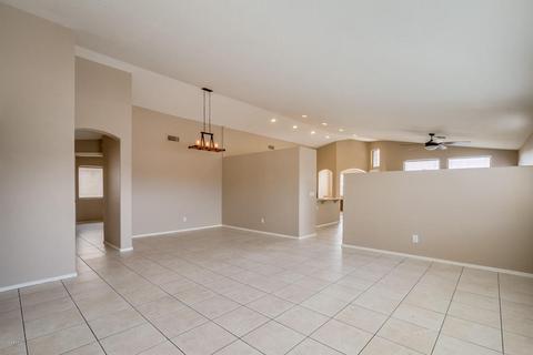 9053 E Hillview Cir, Mesa, AZ 85207 photo 2