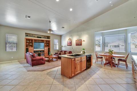 2633 E Ridgewood Ln, Gilbert, AZ 85298 photo 8