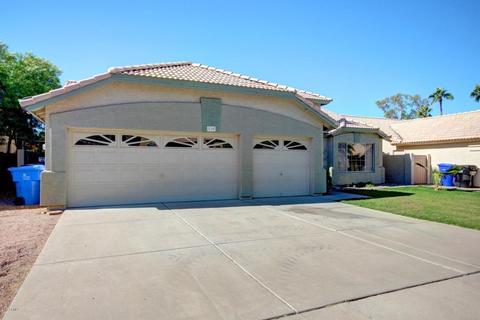 838 N Blue Marlin Dr, Gilbert, AZ 85234 photo 3