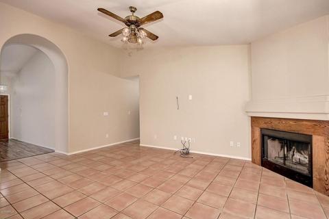 838 N Blue Marlin Dr, Gilbert, AZ 85234 photo 9