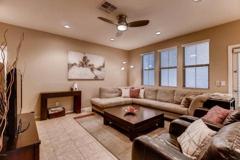 4355 E Selena Dr, Phoenix, AZ 85050 photo 5