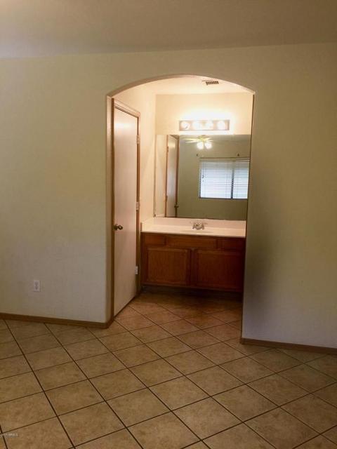 2854 S 64th Dr, Phoenix, AZ 85043 photo 14