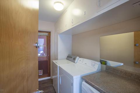 2907 E Pinchot Ave, Phoenix, AZ 85016 photo 11