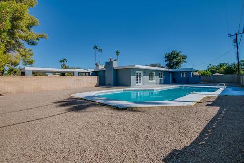82 E Canterbury Ct, Phoenix, AZ 85022 photo 2