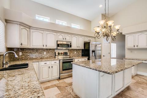 207 S Equestrian Ct, Gilbert, AZ 85296 photo 32