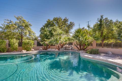 207 S Equestrian Ct, Gilbert, AZ 85296 photo 1
