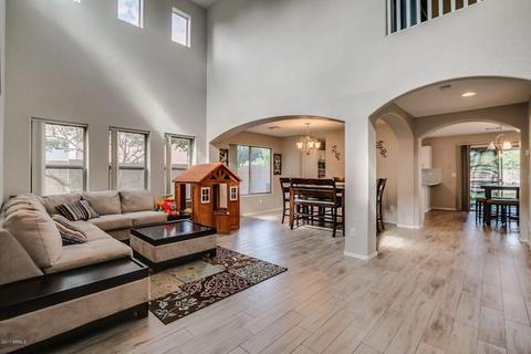 660 Eagle Ln, Gilbert, AZ 85296 photo 2
