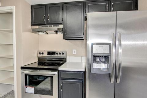 1602 E Vineyard Rd, Phoenix, AZ 85042 photo 13