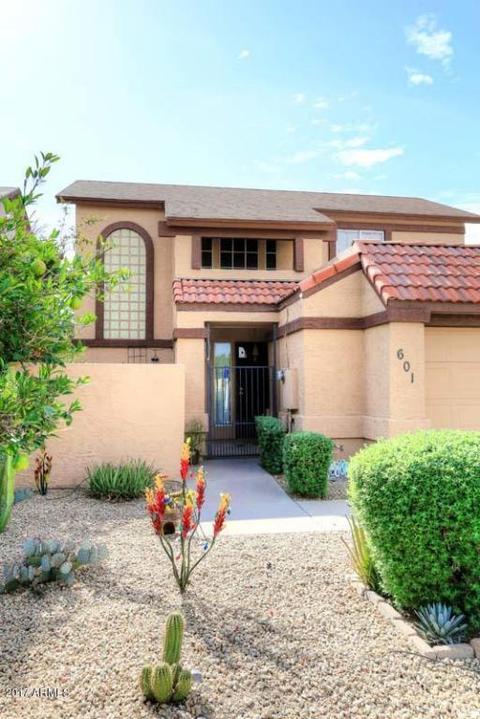 601 E Utopia Rd, Phoenix, AZ 85024 photo 1