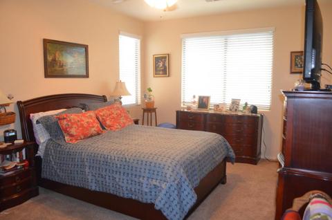 1041 E Julian Dr, Gilbert, AZ 85295 photo 1