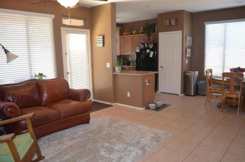 1041 E Julian Dr, Gilbert, AZ 85295 photo 3