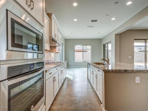 959 E Hampton Ln, Gilbert, AZ 85295 photo 7