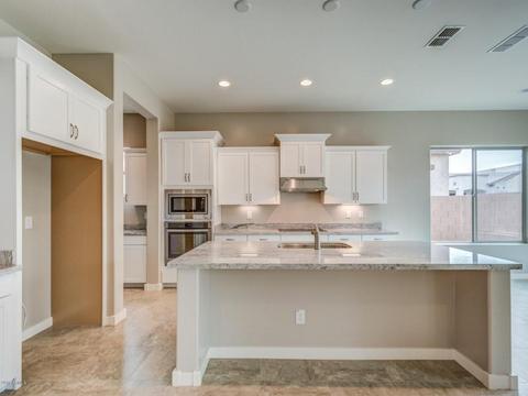 959 E Hampton Ln, Gilbert, AZ 85295 photo 5