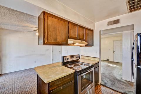 324 E Washington Ave, Gilbert, AZ 85234 photo 6