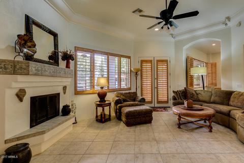 4405 E Caroline Ln, Gilbert, AZ 85296 photo 5