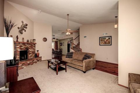 2517 E Paradise Dr, Phoenix, AZ 85028 photo 3