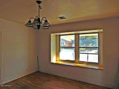 227 S 3rd St, Williams, AZ 86046 photo 3
