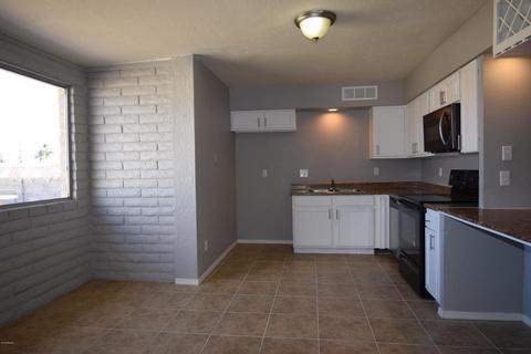 728 E Desert Dr N, Phoenix, AZ 85042 photo 11