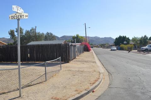 728 E Desert Dr N, Phoenix, AZ 85042 photo 23