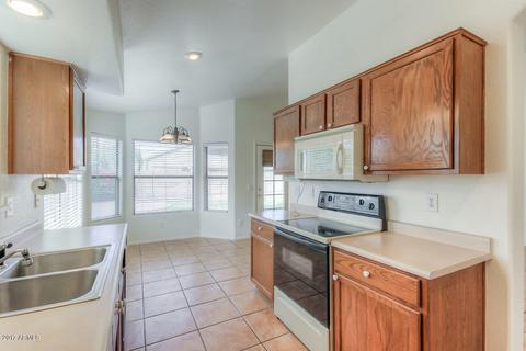 2300 E Austin Dr, Gilbert, AZ 85296 photo 5