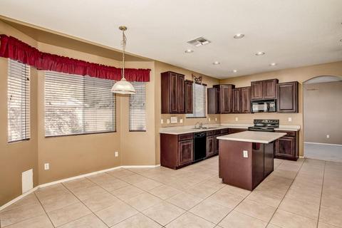 2844 E Michelle Way, Gilbert, AZ 85234 photo 8