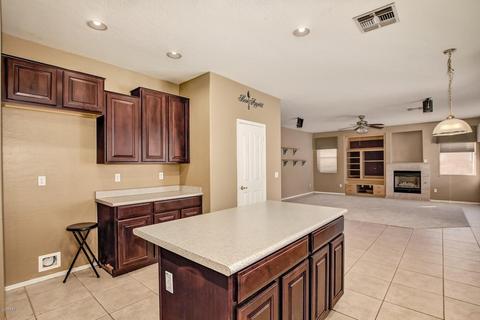 2844 E Michelle Way, Gilbert, AZ 85234 photo 6