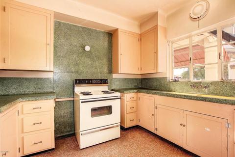 4848 E Thomas Rd, Phoenix, AZ 85018 photo 9