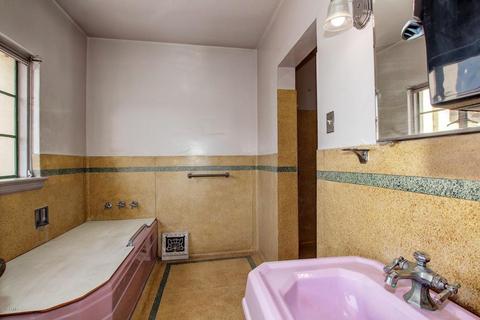 4848 E Thomas Rd, Phoenix, AZ 85018 photo 14