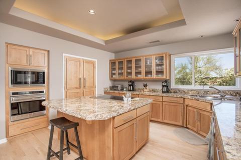 4811 E Camelhead Dr, Phoenix, AZ 85018 photo 7