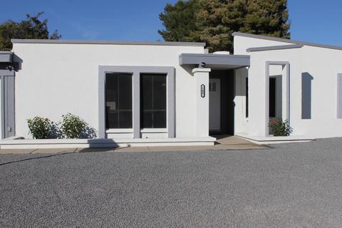 108 E Voltaire Ave, Phoenix, AZ 85022 photo 2