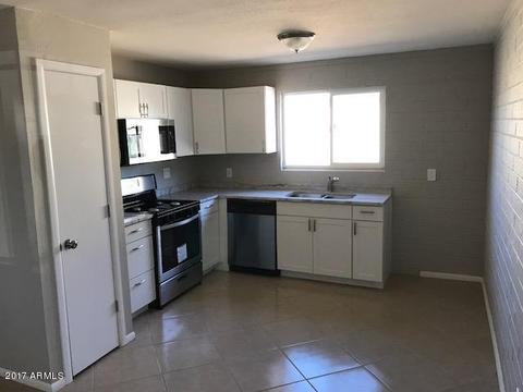 2011 E Alta Vista Rd, Phoenix, AZ 85040 photo 3