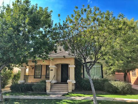 1320 S Pecan St, Gilbert, AZ 85296 photo 1
