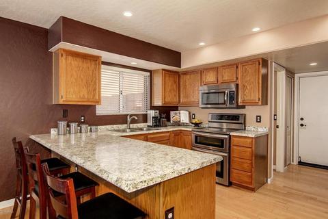 4508 E Sandia St, Phoenix, AZ 85044 photo 4