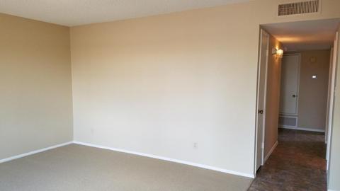1425 W Behrend Dr, Phoenix, AZ 85027 photo 6