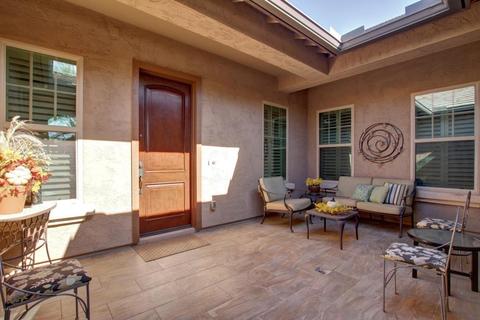 2986 E Longhorn Dr, Gilbert, AZ 85297 photo 2