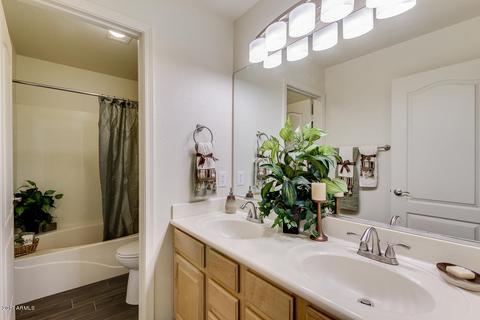856 E Liberty Ln, Gilbert, AZ 85296 photo 31