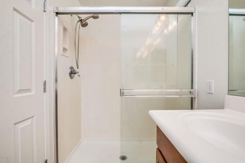 3947 E Melinda Dr, Phoenix, AZ 85050 photo 13
