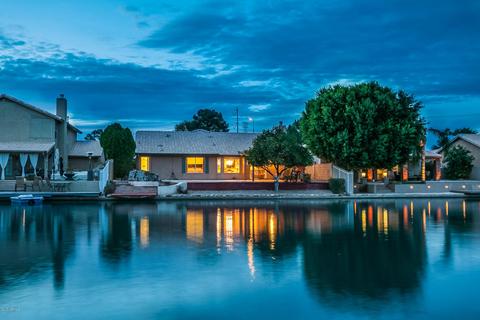 1237 E Artesian Way, Gilbert, AZ 85234 photo 4