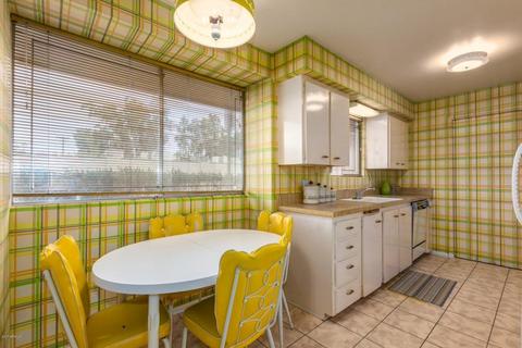 3308 E Camelback Rd, Phoenix, AZ 85018 photo 8