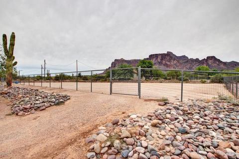 5169 E Forest St, Apache Junction, AZ 85119 photo 2