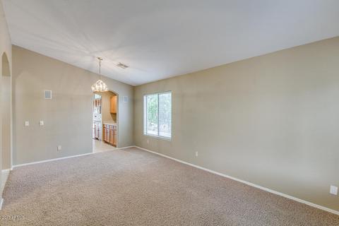 654 E Iris Ct, Gilbert, AZ 85296 photo 5