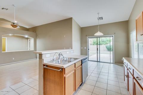654 E Iris Ct, Gilbert, AZ 85296 photo 12