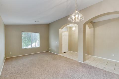 654 E Iris Ct, Gilbert, AZ 85296 photo 4