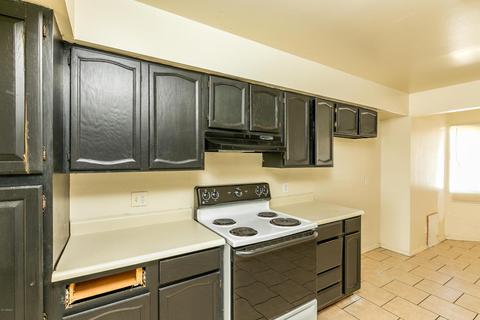 4810 N 57th Dr, Phoenix, AZ 85031 photo 8
